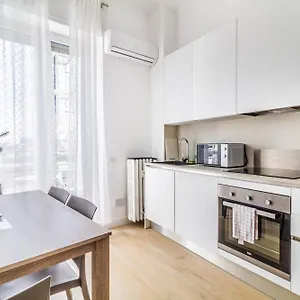 Domusmi Spinoza-5 Appartamento Milano
